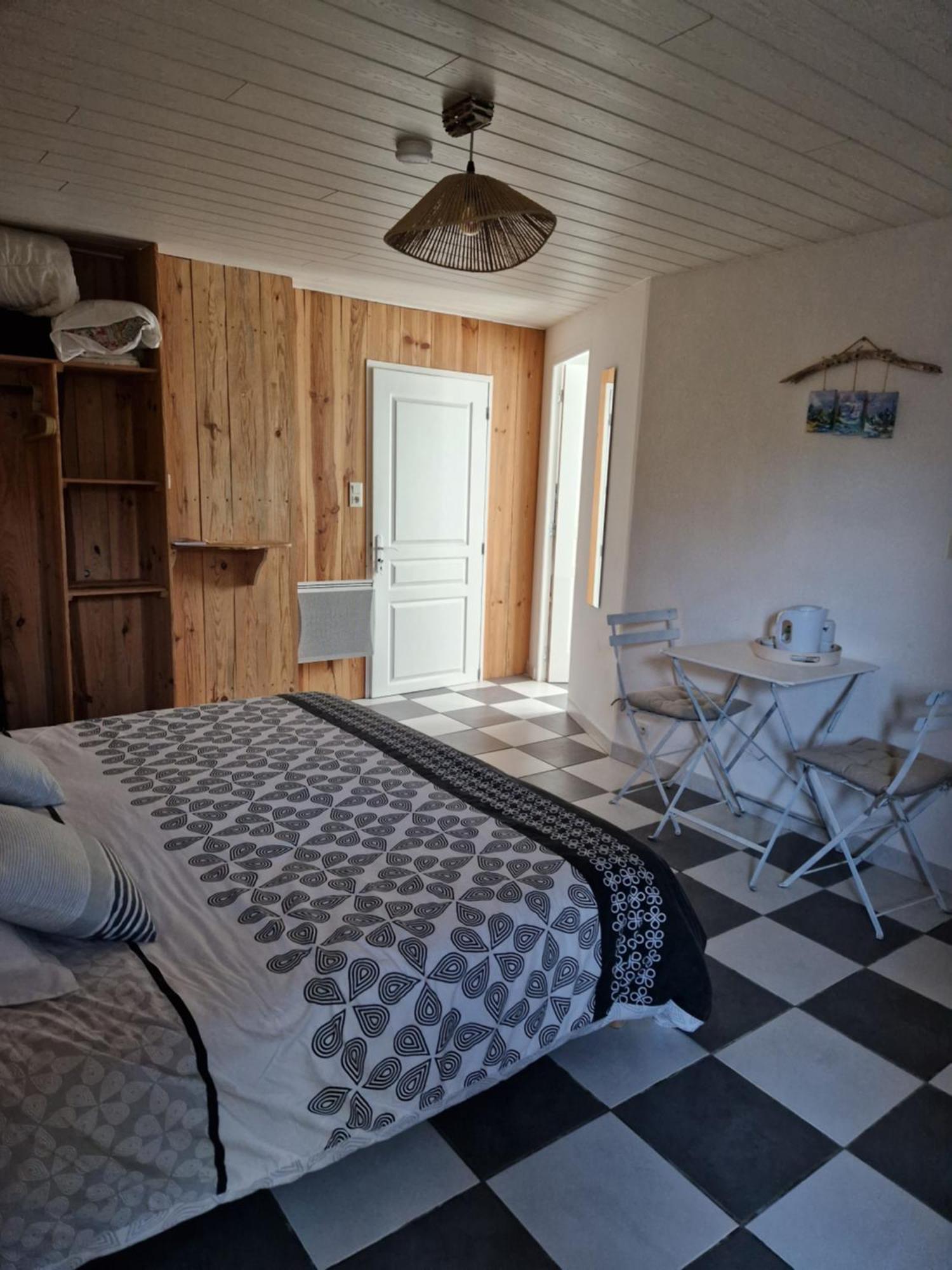 Chambres D'Hotes La Frise Corpe Exterior photo